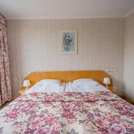 Mazowiecki Hotel