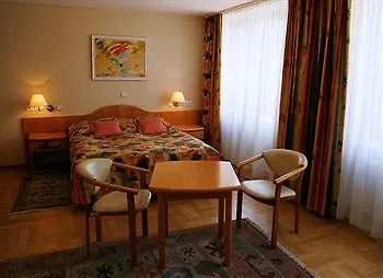Mazowiecki 2* Lodz