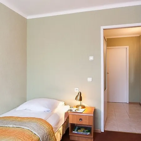 Mazowiecki Hotell 2*