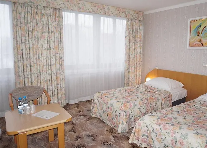 Mazowiecki Отель