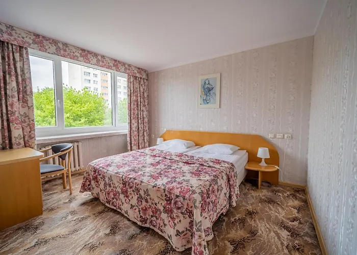 Отель Mazowiecki 2*