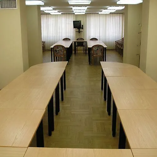 Mazowiecki 2* Λοτζ